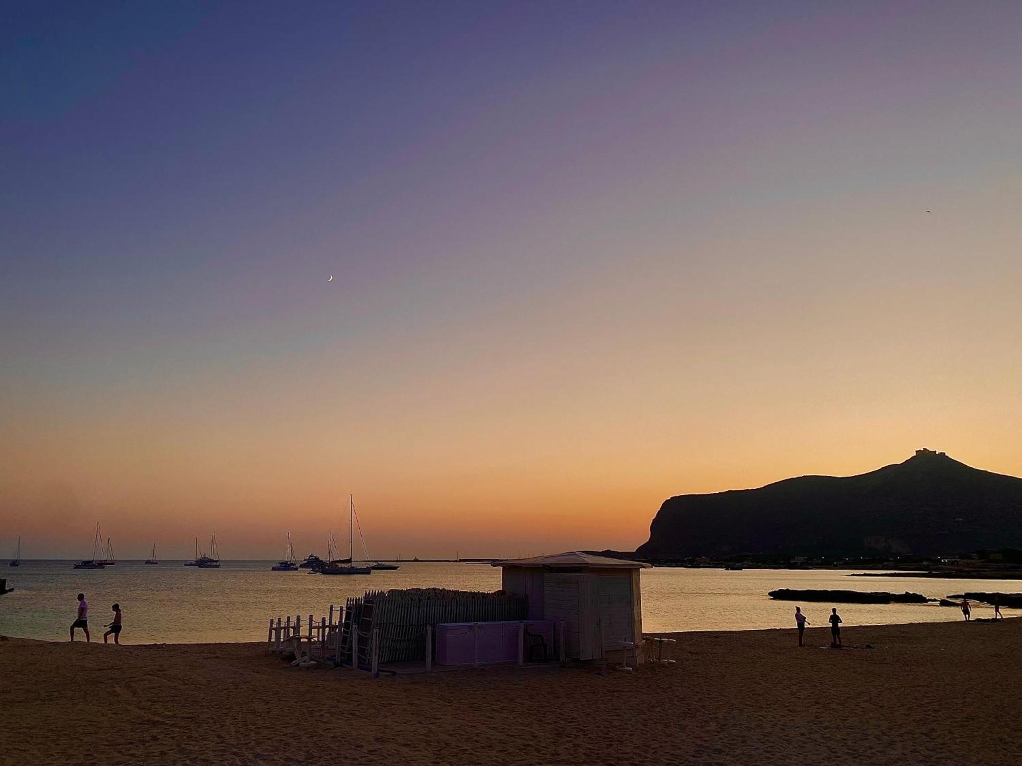 Stabilimento Lido Burrone Bed and Breakfast Favignana Esterno foto